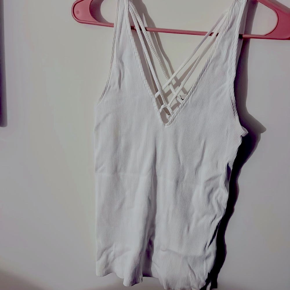 Ribbed strappy neck tank top